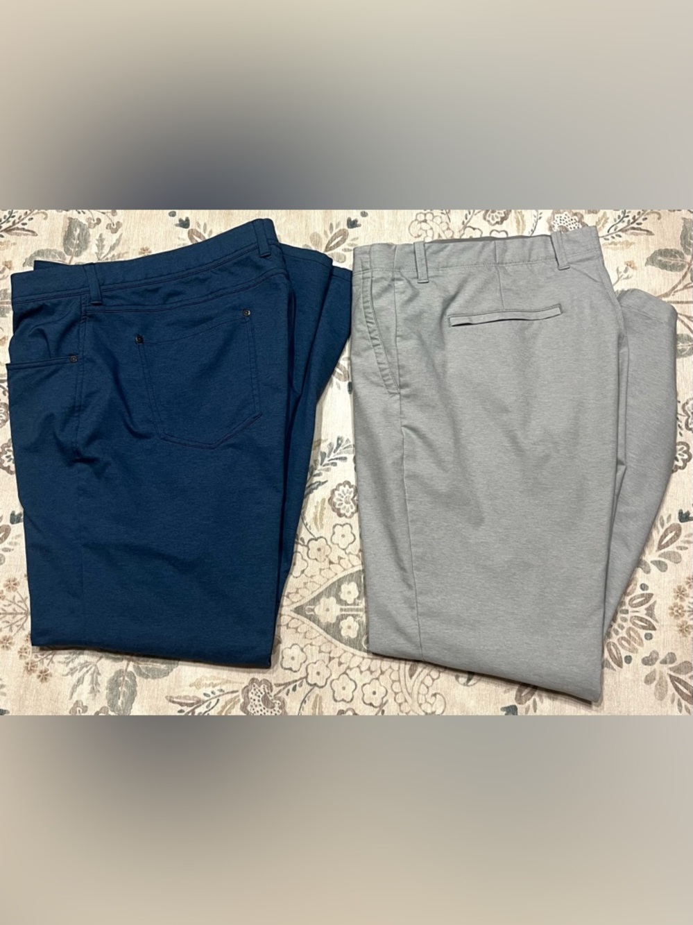 2 Pair Bundle Men’s Tommy Bahama Lightweight Golf Pants Gray / Blue Size 40 X 32